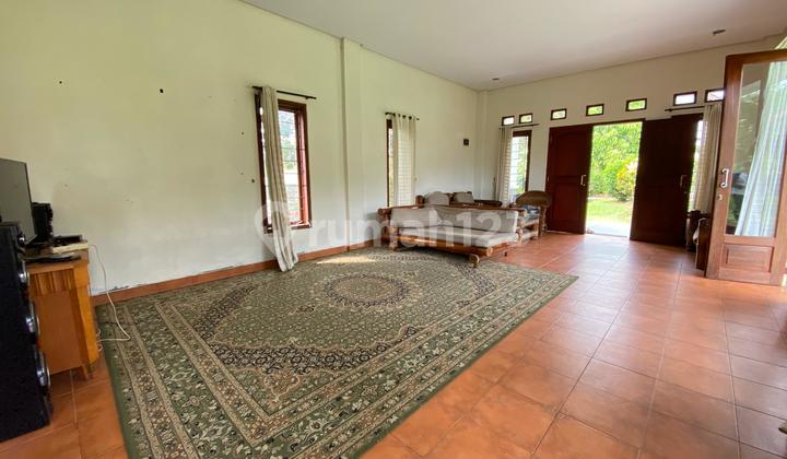 Two Villas in Puncak Bogor, Strategic Location with Great Views.