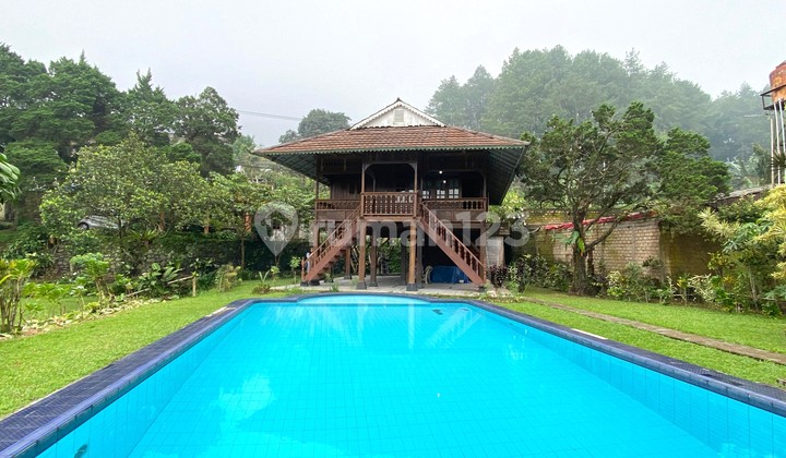 Villa in Puncak Bogor Area 2500 m2 Near Safari Park Gate Villa in Puncak Bogor Area 2500 m2 Near Safari Park Gate