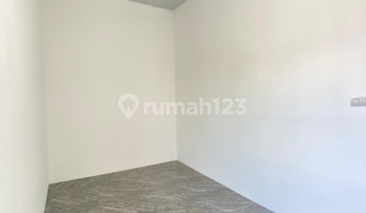 Brand New House in Cinere, 3+1 Bedrooms, Ready to Occupancy, Within a Complex 2