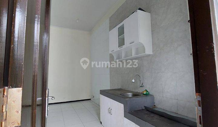Jogjakarta rumah moni.alis modeen  15 menit ke UGM 10 menit ke  alazhar 3