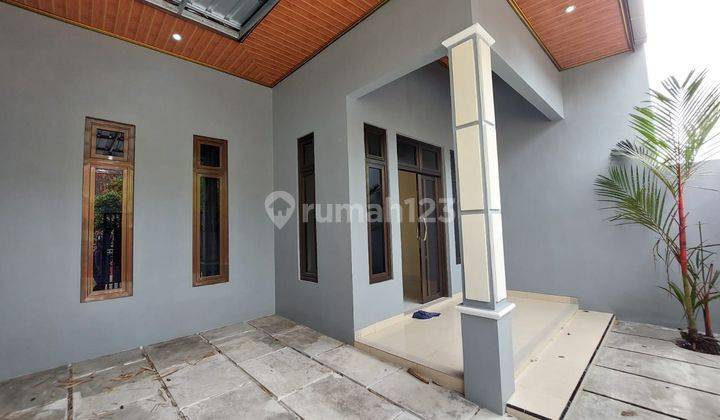 Jogjakarta rumah baru minimalis 15 menit ke UGM,10 menit ke Alazhar 3