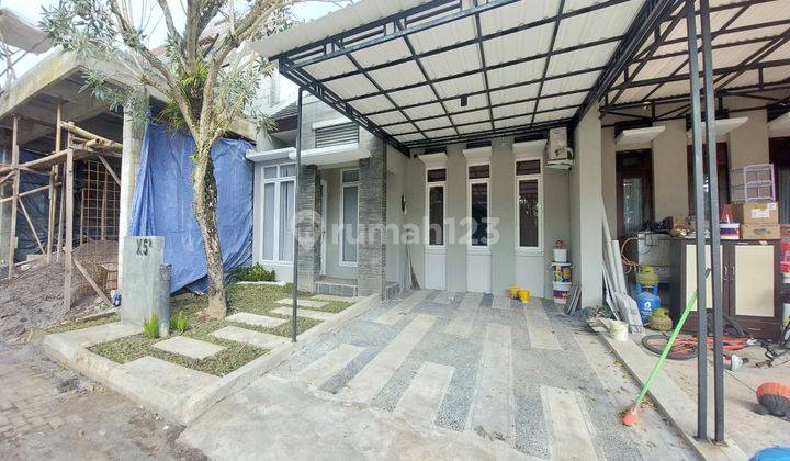Rumah minimalis lokasi elit kawasan emas 5