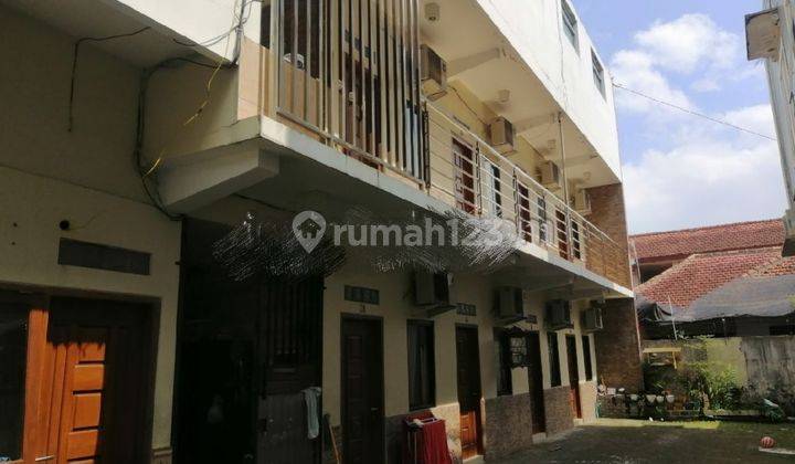 KOST PUTRI EXCLUSIVE DENGAN RUMAH INDUK DI JALAN KALIURANG KM 5 2