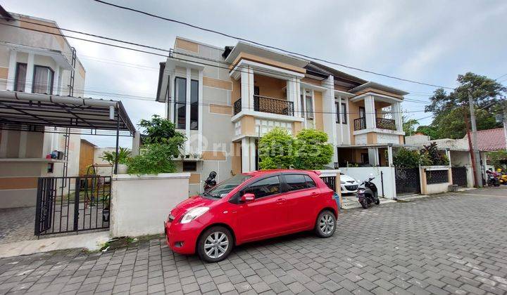 RUMAH CANTIK DALAM PERUMAHAN DI DAERAH MAGUWO 2