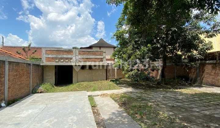 Super Cheap House with Large Yard in Pugeran Maguwo Super Cheap House with Large Yard in Pugeran Maguwo