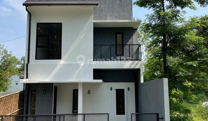 RUMAH CANTIK SIAP HUNI DI JALAN KALIURANG KM 12  2