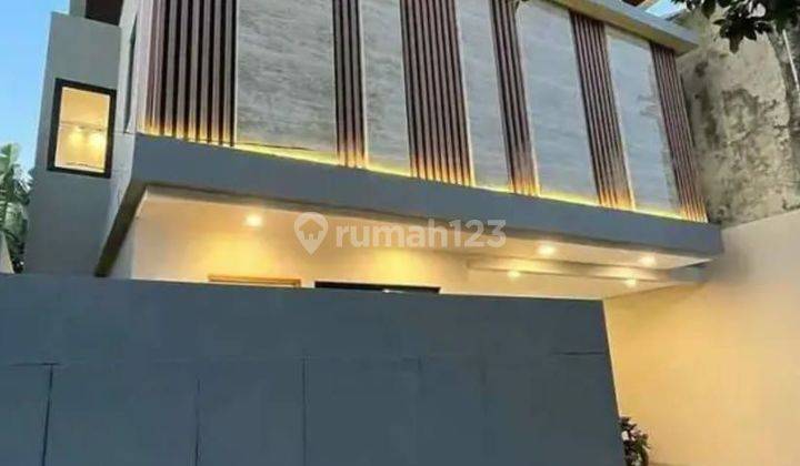 RUMAH MEWAH  BERIKUT FURNITURE DEKAT KAMPUS UGM DAN UII DI PALAGAN 2