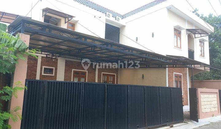 KOSAN EKSKLUSIF DAN RUMAH INDUK  BERIKUT FURNITIRE DEKAT KAMPUS UGM 1