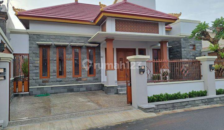 RUMAH MEWAH  BARU + KOLAM RENANG DI BACIRO 2