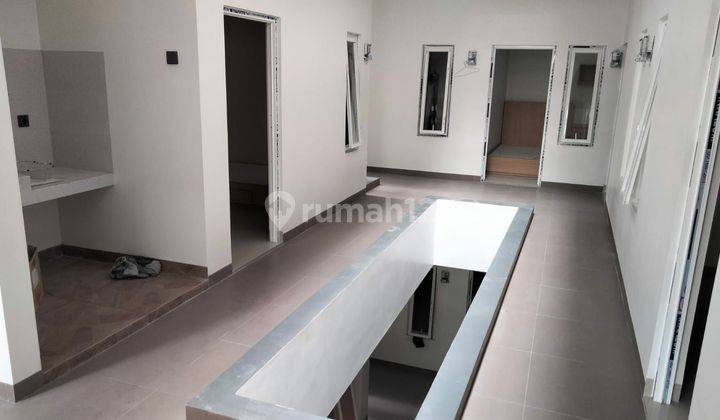 KOSAN  EXCLUSIVE 3  LANTAI DEKAT KAMPUS UGM DI JALAN KALIURANG KM 5 2