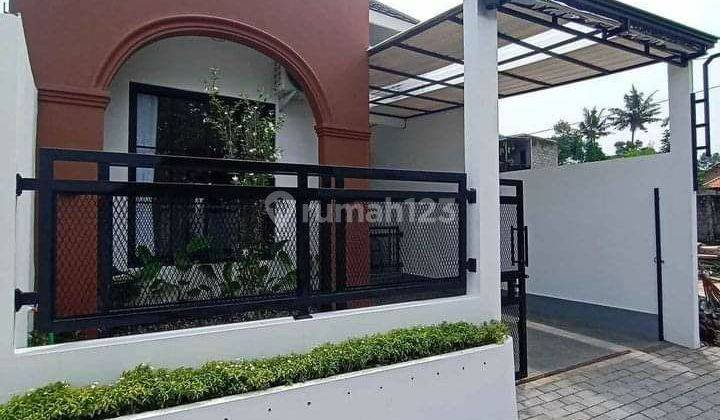 RUMAH CANTIK ESTETIK SIAP HUNI  DI MAGUWO 2