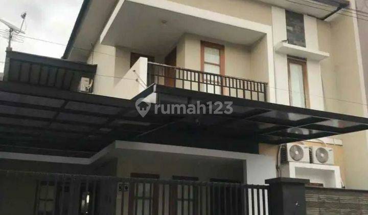 Dijual Rumah Cantik di Wahid Hasyim 1