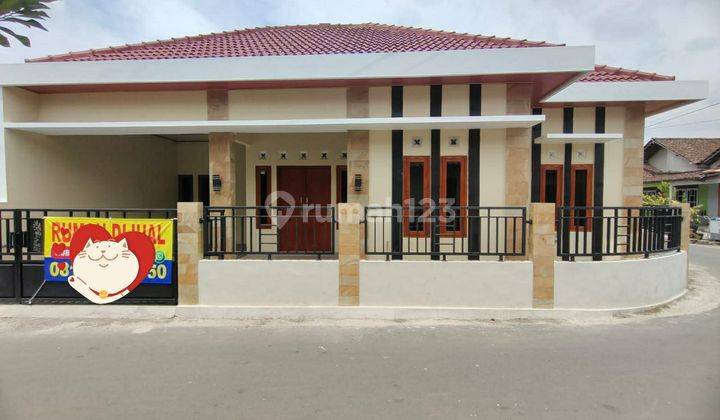 RUMAH CANTIK BARU SIAP HUNI DI PURWOMARTANI 1