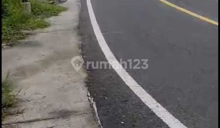 Super Extraordinary Land in Cangkringan