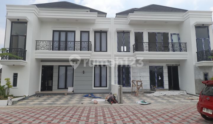 Luxury Fully Furnished House Ready to Occupy in Pandowoharjo