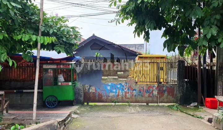Bonus Land with Warehouse Building in Bogor