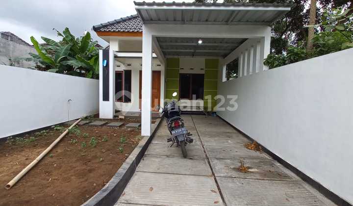 Rumah Baru Siap Huni Di Jalan Godean Km 10 2