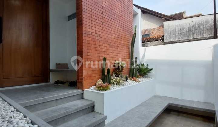Rumah Cantik Dan Mewah Siap Huni Dekat Kampus Uii Di Jalan Kaliurang  2