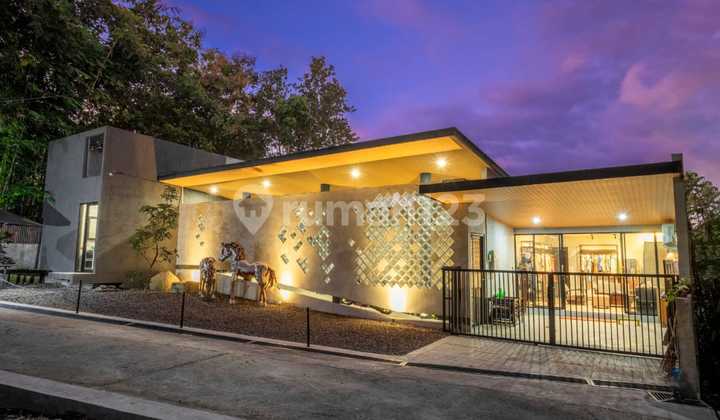 Beautiful and Lush Villa Ready to Occupy in Kasongan Bantul Beautiful and Lush Villa Ready to Occupy in Kasongan Bantul