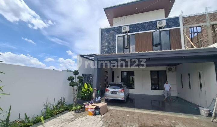 New Ready-to-Occupy Fully Furnished House in Maguwo New Ready-to-Occupy Fully Furnished House in Maguwo