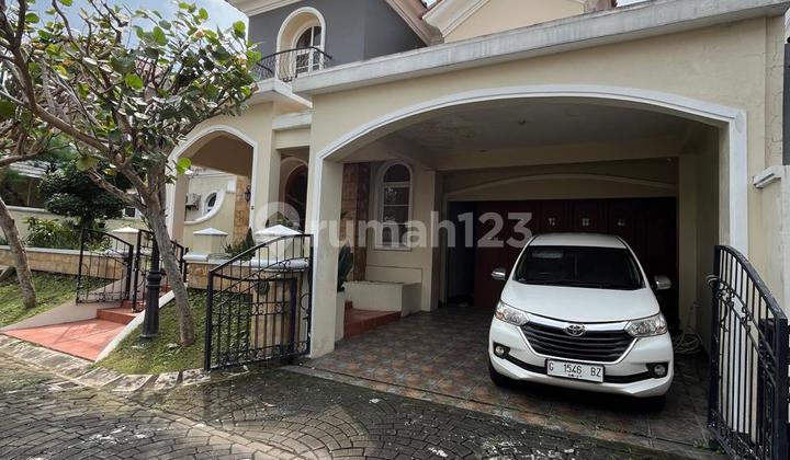 Rumah Mewah Dekat Kampus Di Maguwo 2