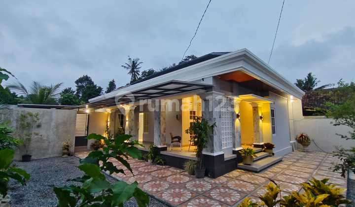 Rumah Baru Gaya Modern Classic Asri Di Jalan Kaliurang Km 12 Rumah Baru Gaya Modern Classic Asri Di Jalan Kaliurang Km 12
