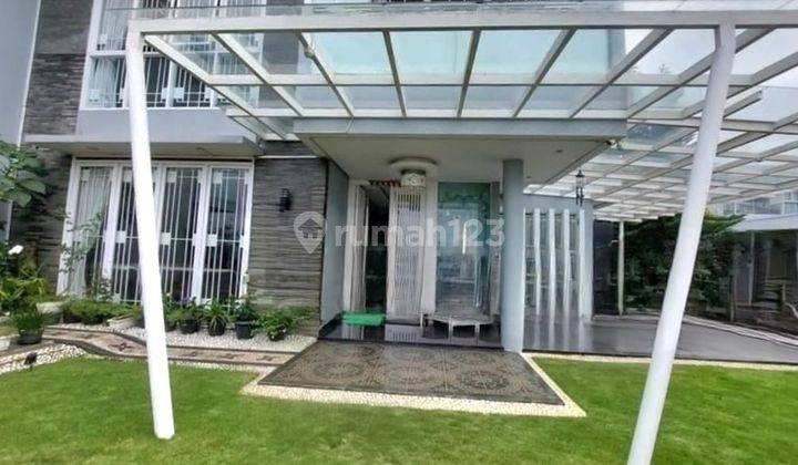 Rumah Minimalis 2 Lantai Furnished SHM Dago Pakar 1