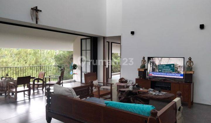 Rumah Villa Resort Dago Pakar, Bandung 4 Lantai Bagus SHM 1