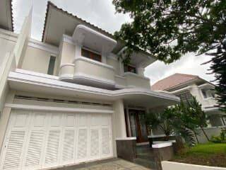 Rumah Lux Btd 2 Furnished SHM di Kota Baru Parahyangan 1