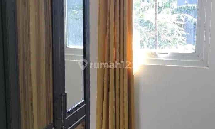 Rumah 2 Lantai Baru Semi Furnished di Setra Sari, Bandung 2