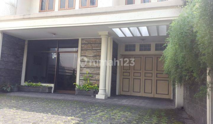 Rumah Naripan Bandung Lokasi Bagus Tengah Kota 1