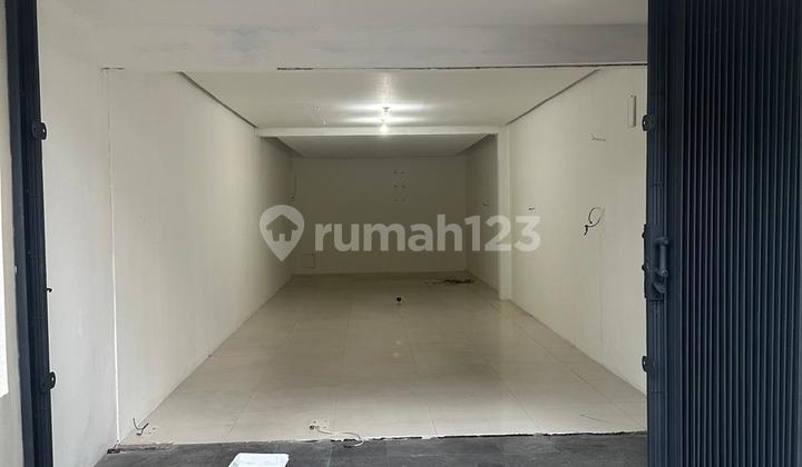 Business Place, Strategic Location on Main Road Buahbatu Bandung