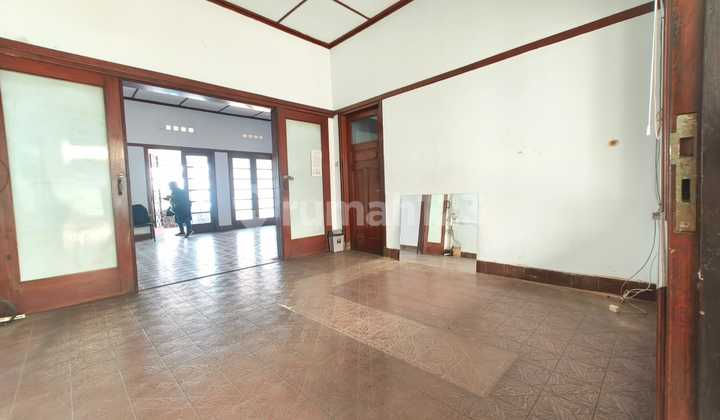 Rumah Luas untuk Kantor Bangunan Heritage Riau Bandung