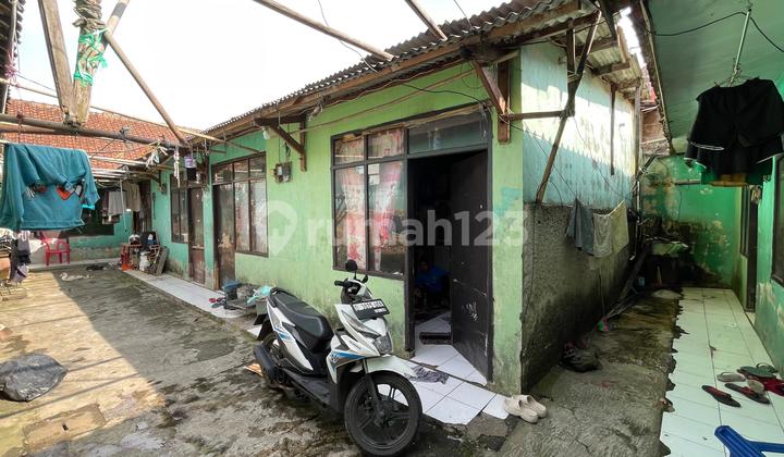 Rental with 16 Doors Needs a Little Beautification "Sayap Antapani Bandung"