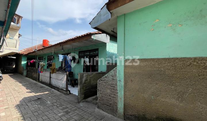 Rental with 16 Doors Needs a Little Beautification "Sayap Antapani Bandung" 2
