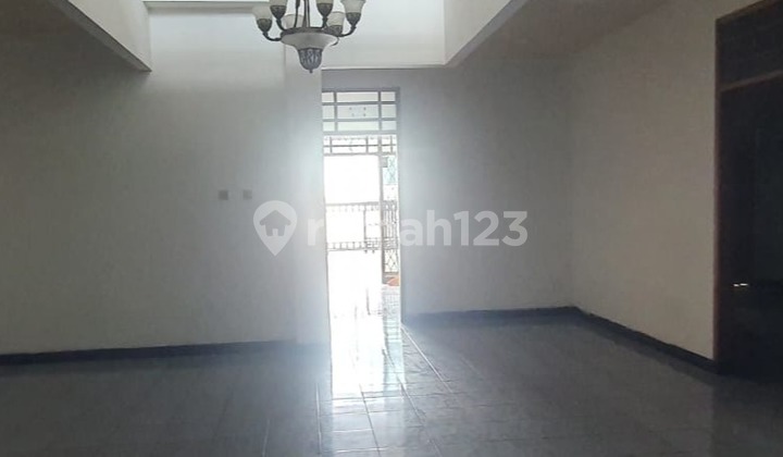 Rumah sayap Regol - Bkr- Pasirluyu 2 Lantai Siap Huni Untuk Keluarga - Kantor 1