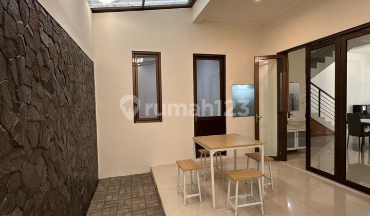 Rumah Bagus di Sarimanah Terusan Dr Ir Sutami Cluster Casanova 2