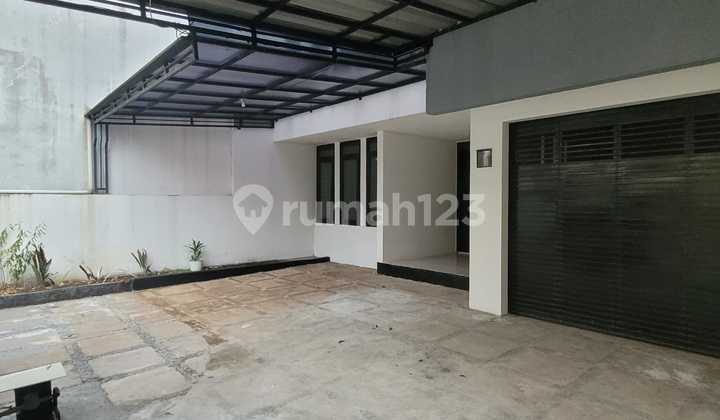 Dijual Rumah di Jantung Batununggal Mudah Akses Semua Tempat Dijual Rumah di Jantung Batununggal Mudah Akses Semua Tempat