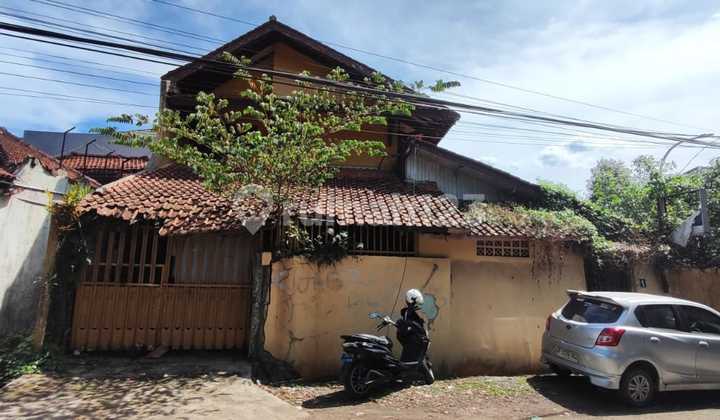 Rumah Hitung Tanah di Pasir Jaya, Bandung. SHM, Dekat Taman