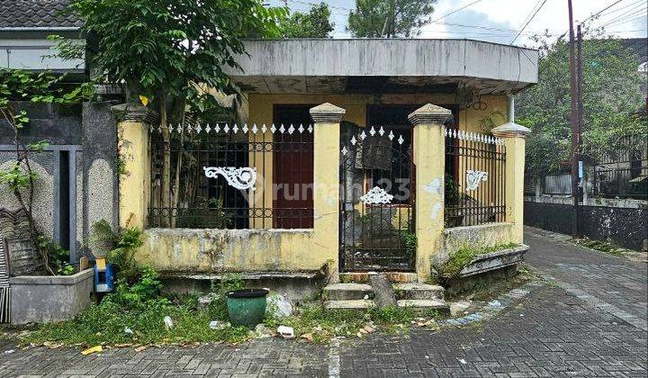 Dijual Rumah Hitung Tanah di Tengah Kota Jalan Nongkojajar Lowokwaru, Malang Kota 1