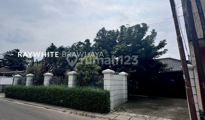 Ready-to-Occupy House Wide Road Area Lebak Bulus