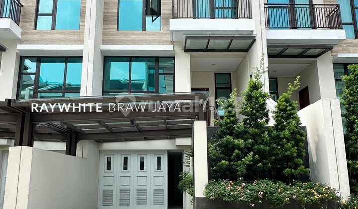 Brand New Townhouse in Pondok Indah Area