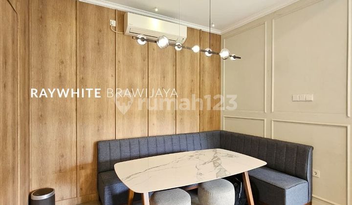 Ready-to-Occupy 3-Storey Building House in Cilandak Puri Mutiara Area 2