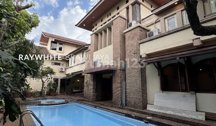Move-in Ready, Well-Maintained House in Kemang Complex Move-in Ready, Well-Maintained House in Kemang Complex