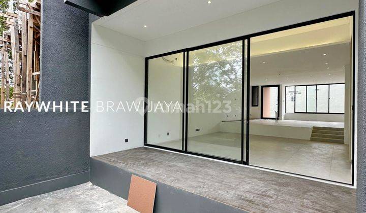 Brand New Townhouse Area Kenanga Ampera 2