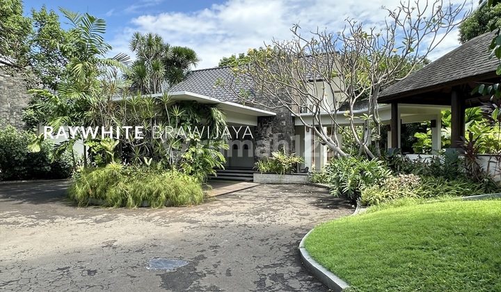 Tropical Resort Area House, West Cilandak