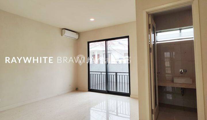 Rumah Siap Huni Precium Simatupang Townhouse 4 Bedrooms 2