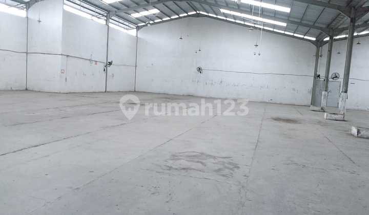 Warehouse in M Toha Area, Tangerang City