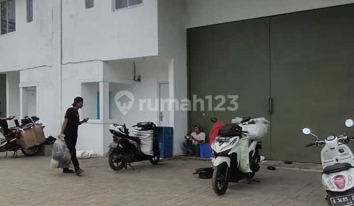 New Warehouse Gandeng 3 Curug Tangerang