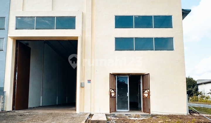 Gudang Hook Ready-to-Use Biz Hub Serpong